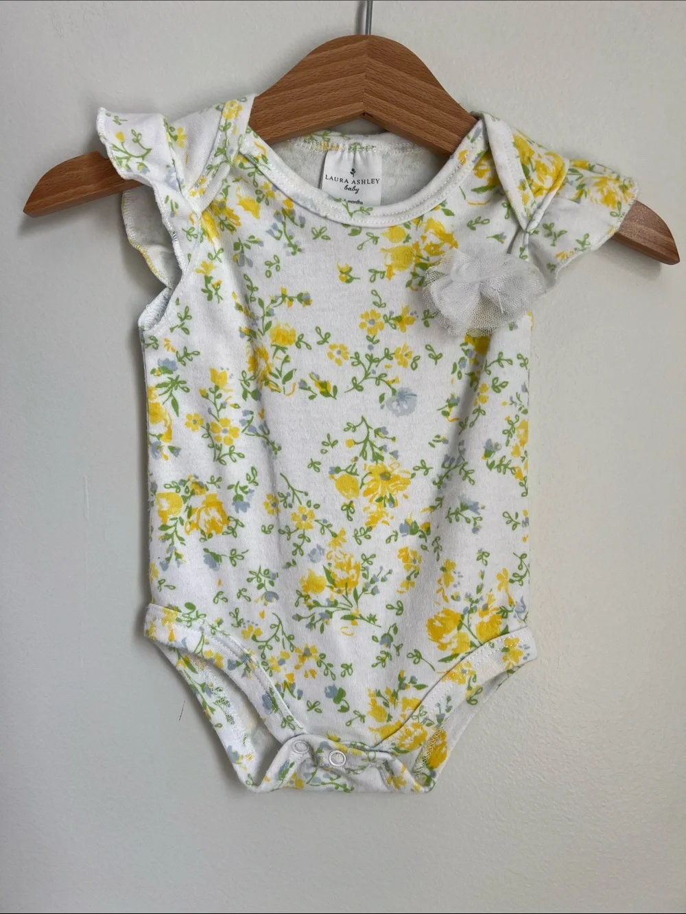 Laura Ashley | White and Yellow Floral Baby Onesie Bodysuit Size 3-6 Months